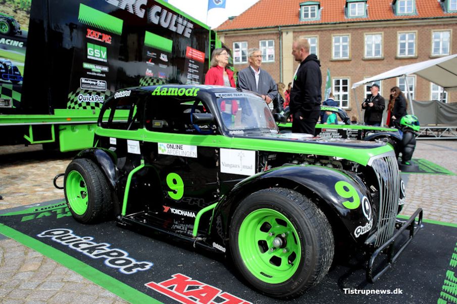 Bliv racerkører for. 90000 kr. om året - Racing Team Næsbjerg Gulve.