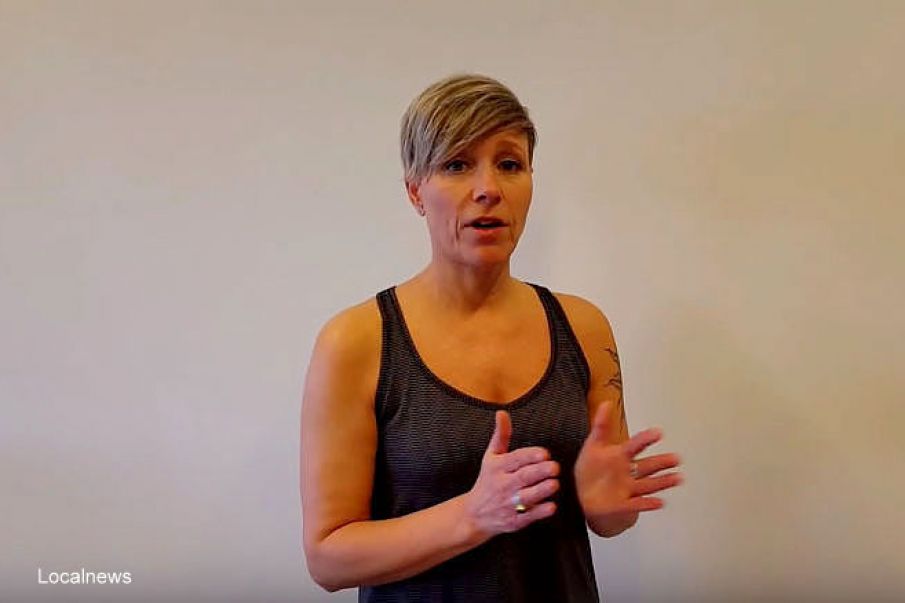 Vind en flot og stærk krop med Karina og Anni..