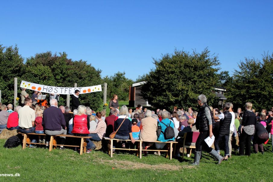 outrup-b-rnehave-og-b-rnehavens-venner-havde-inviteret-til-h-stfest