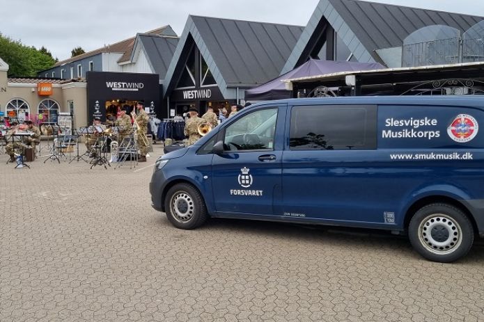 Se billeder fra "SMUKs" koncert på torvet