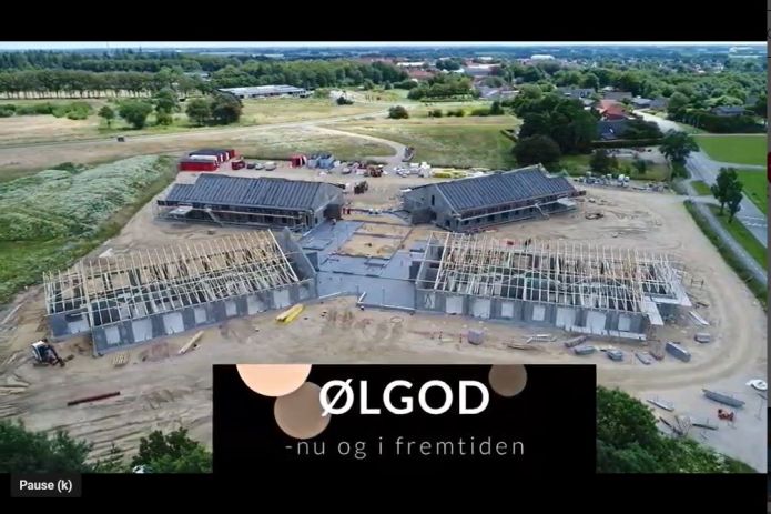 Det nye Demenscenter i Ølgod set fra luften.