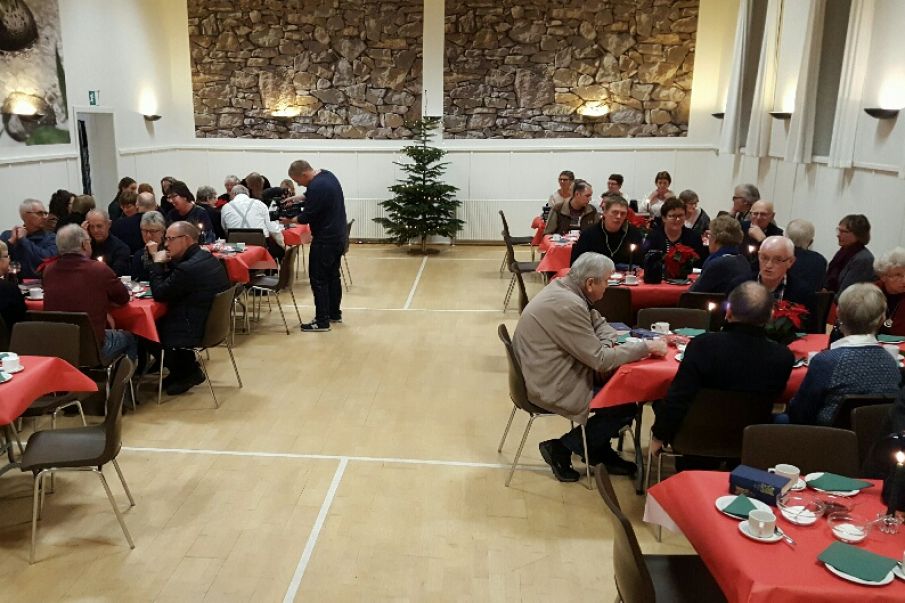 Video: Hodde - Torsdag aften var der Julehygge i kirken og forsamlingshuset.
