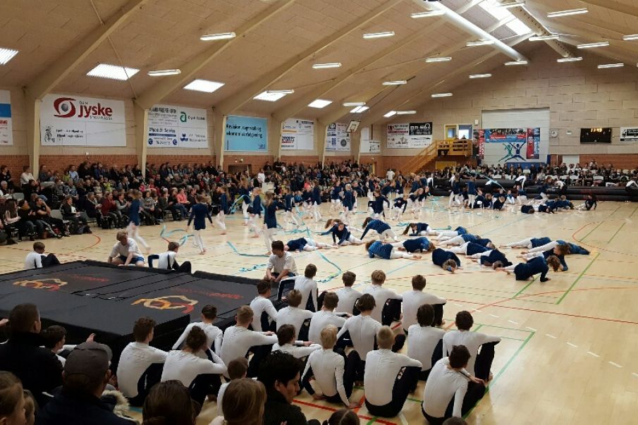 Video: DGI Forårsopvisning i Ølgod Hallen