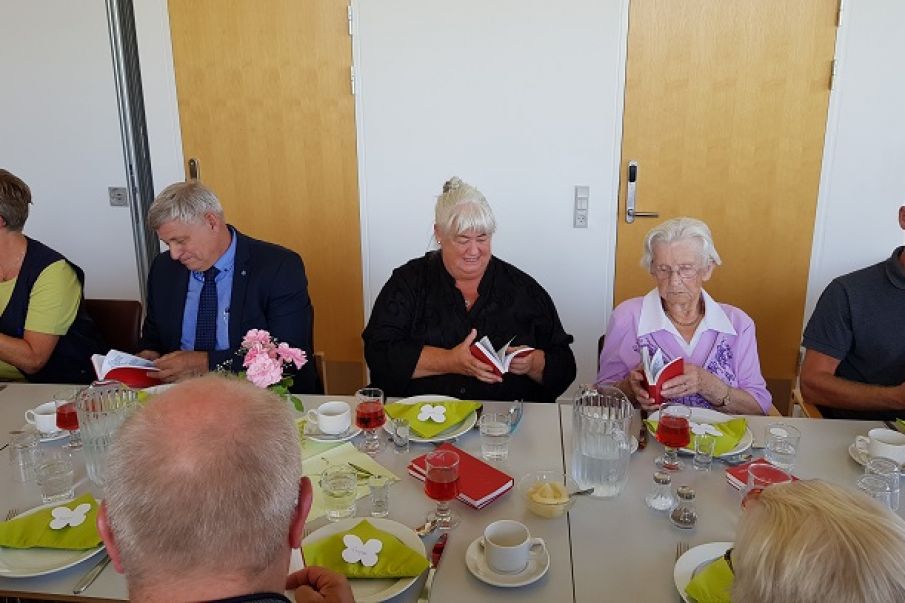 Interview med ældreminister Thyra Frank da hun besøgte Tistrup plejecenter